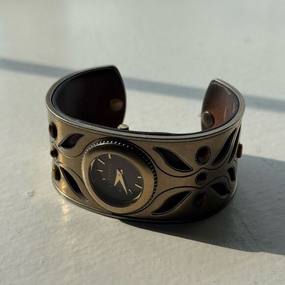 Vintage Fossil Cuff Watch With Stones - Picture 11 of 11